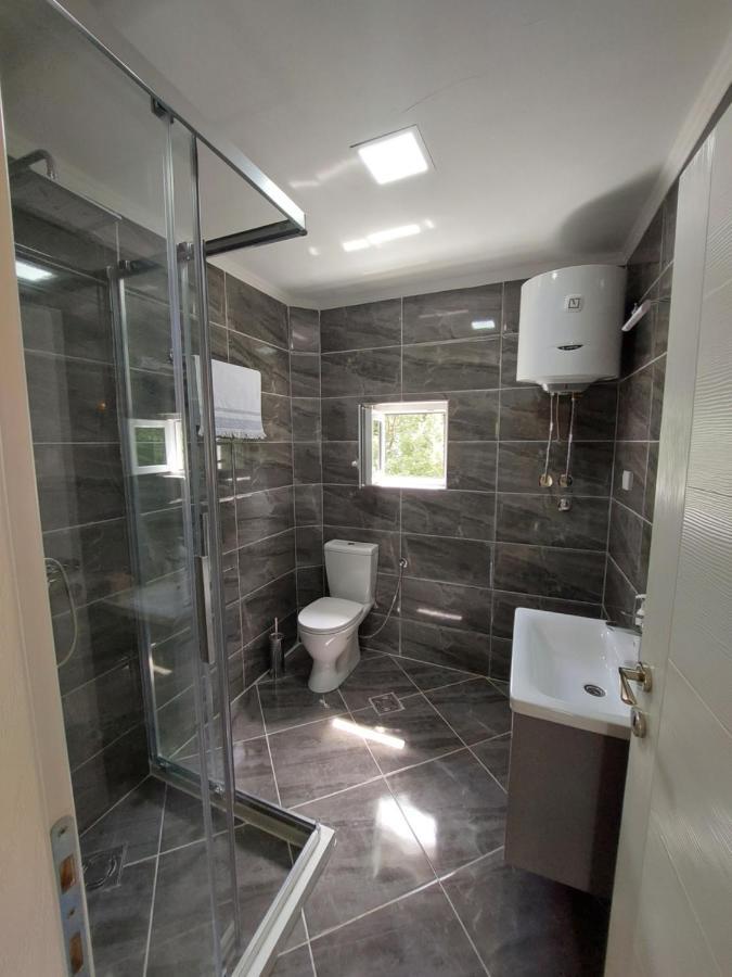 Superb Apartments Virpazar Bagian luar foto