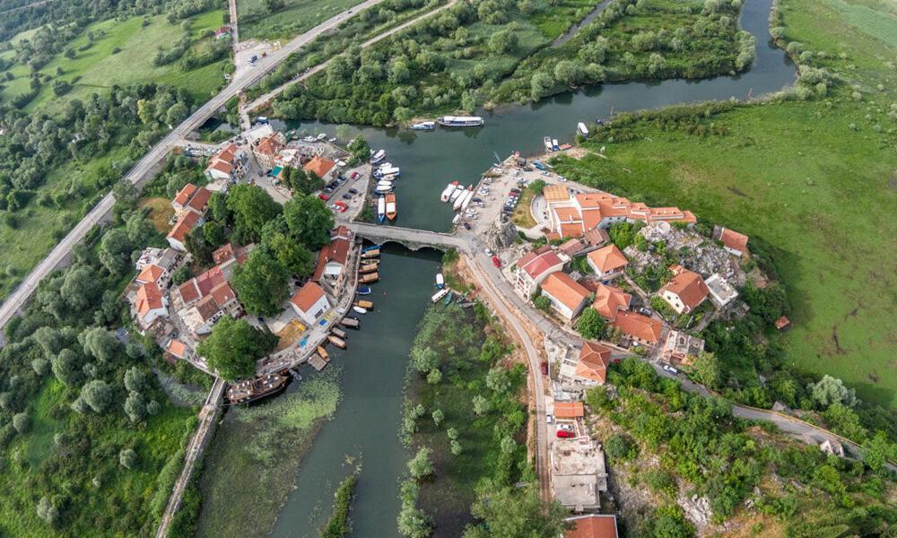 Superb Apartments Virpazar Bagian luar foto
