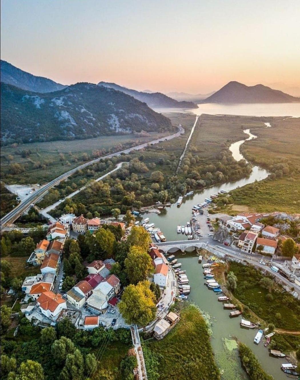 Superb Apartments Virpazar Bagian luar foto